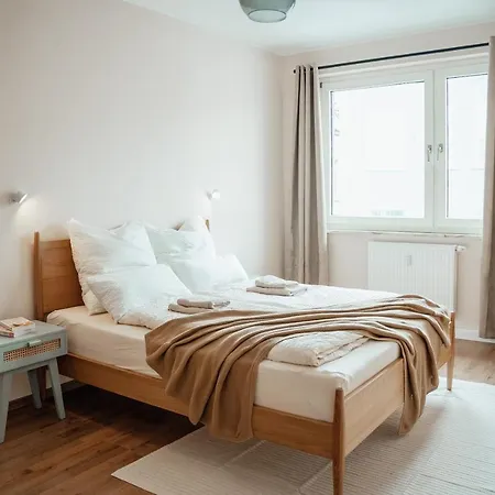 Midterm Zentral Smarttv Hell & Gemuetlich Min 14 Naechte *