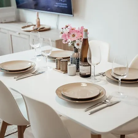 Midterm Zentral Smarttv Hell & Gemuetlich Min 14 Naechte ווילהלמסהאבן